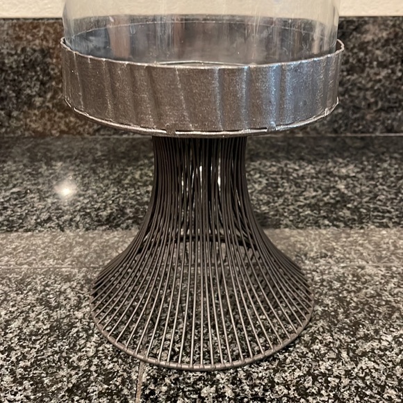 Birdsong Glass Petite Cupcake Display Stands Topped Dome Cover, metal stand - Picture 3 of 7